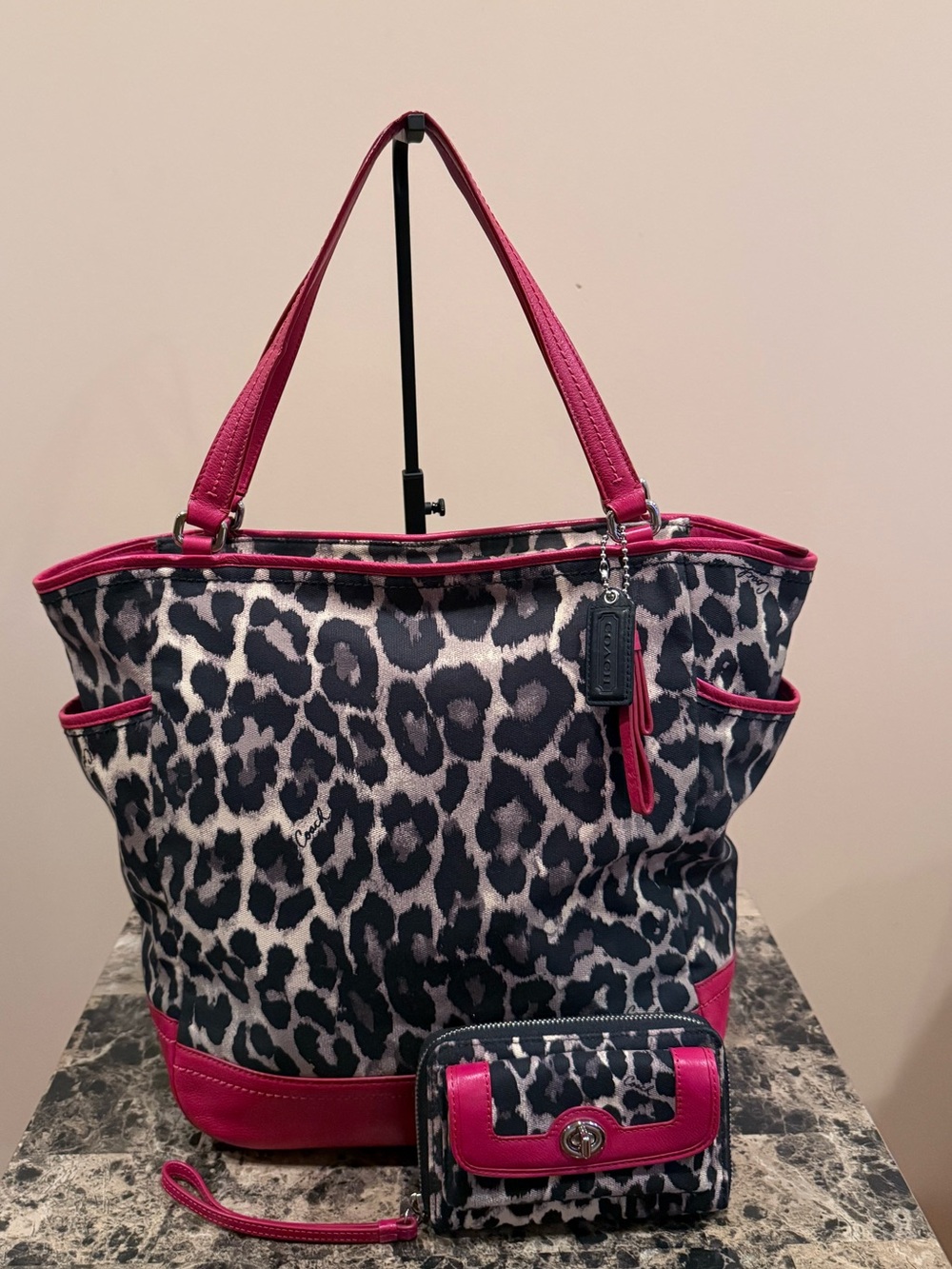 ❌SOLD❌ Coach Ocelot Print Tote & Matching Wallet/Wristlet Set - Picture 2 of 16